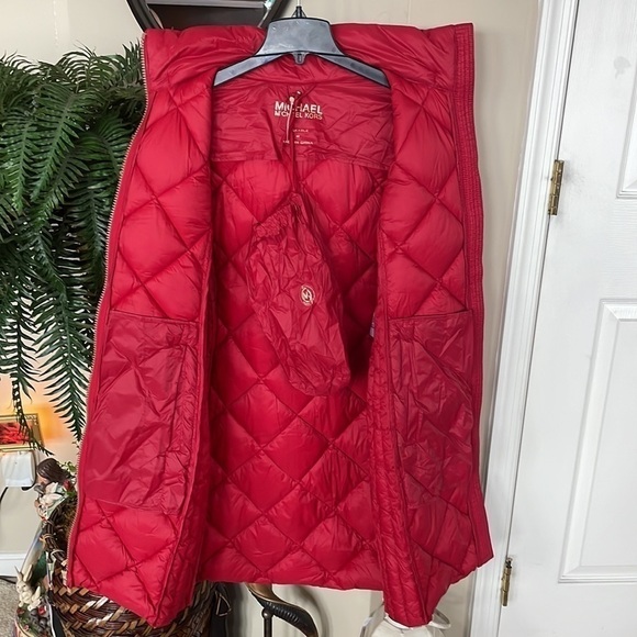 Brand New Michael Kors Zippered Down Alternative Packable Red Jacket Hooded Coat - Picture 14 of 16